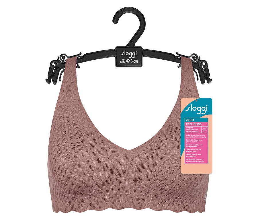 Mäkká podprsenka sloggi ZERO Feel Bliss Soft Bra, cacao, visí na čiernom ramienku.