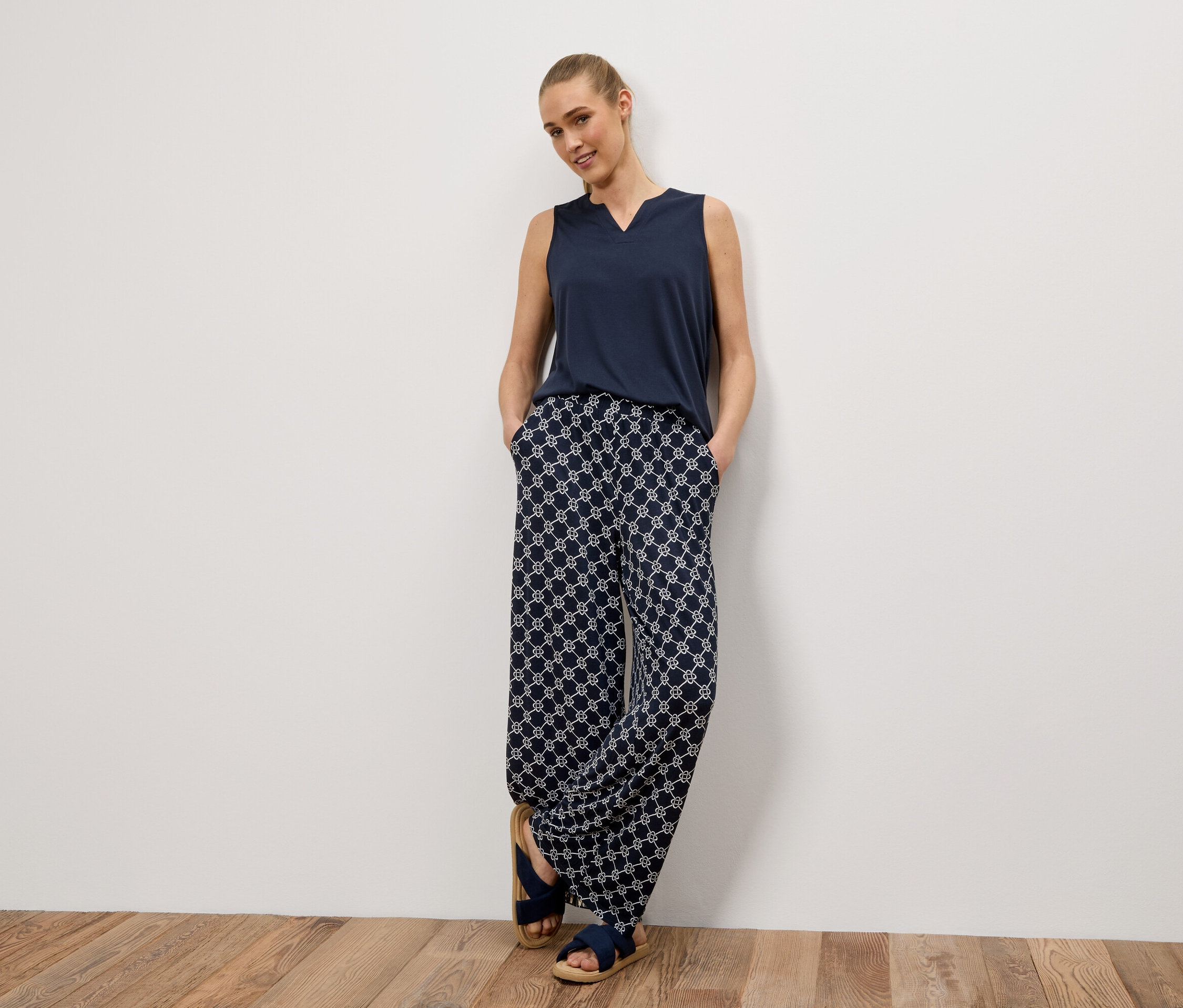 Tchibo - Nohavice v štýle palazzo, minimálna potlač