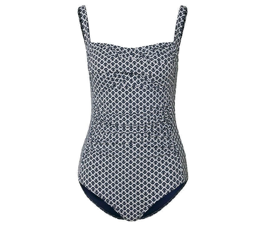 Celkový pohľad na plavky s modro-bielou potlačou listov.