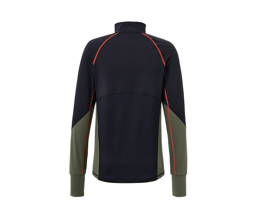 Detail zadnej strany funkčného termotrika.