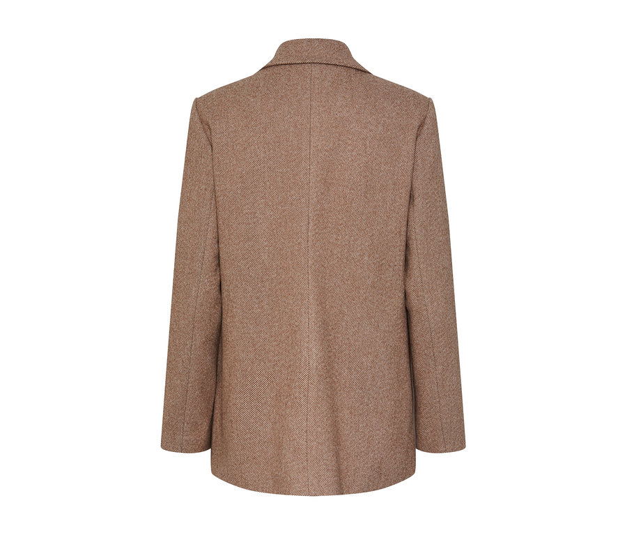 Detail zadnej strany hnedého saka.