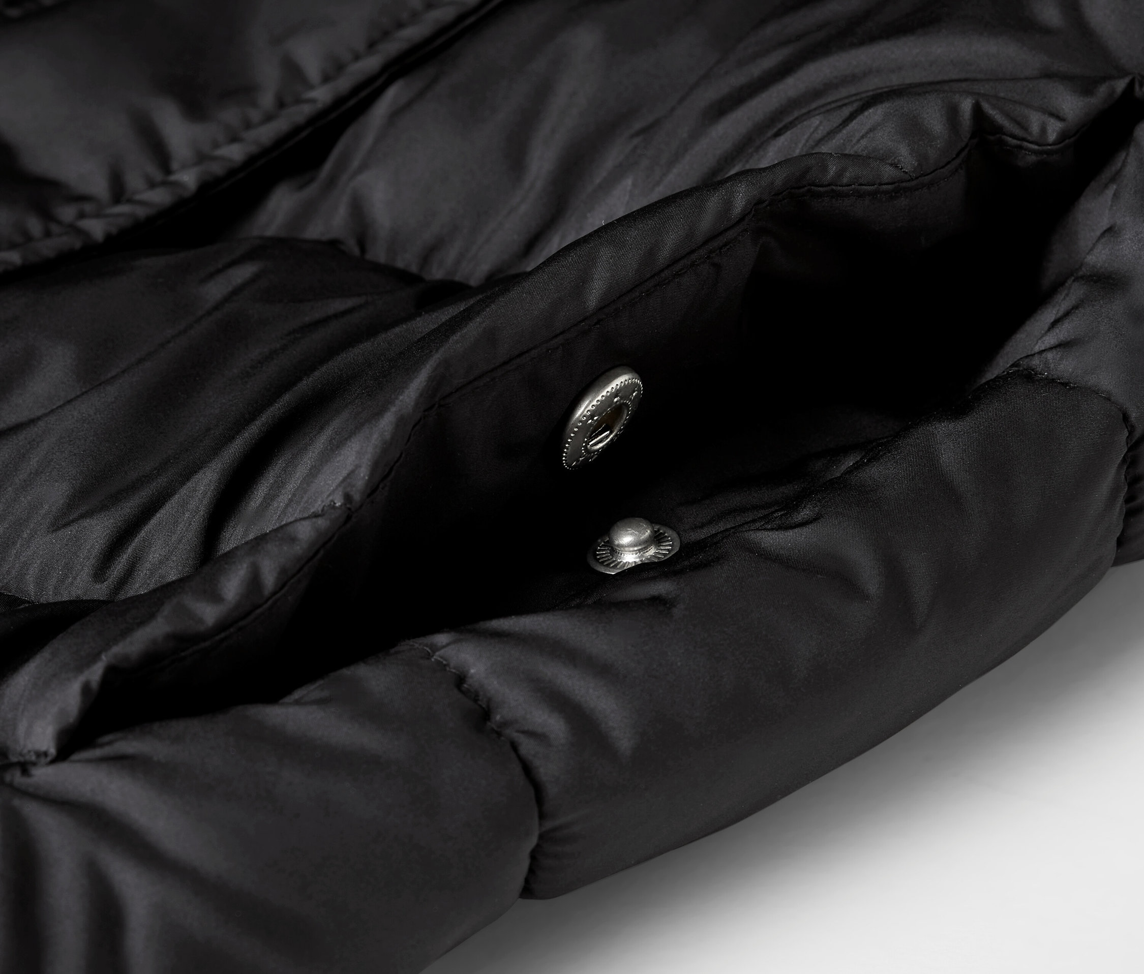 Tchibo - Prešívaný kabát s kapucňou, čierny