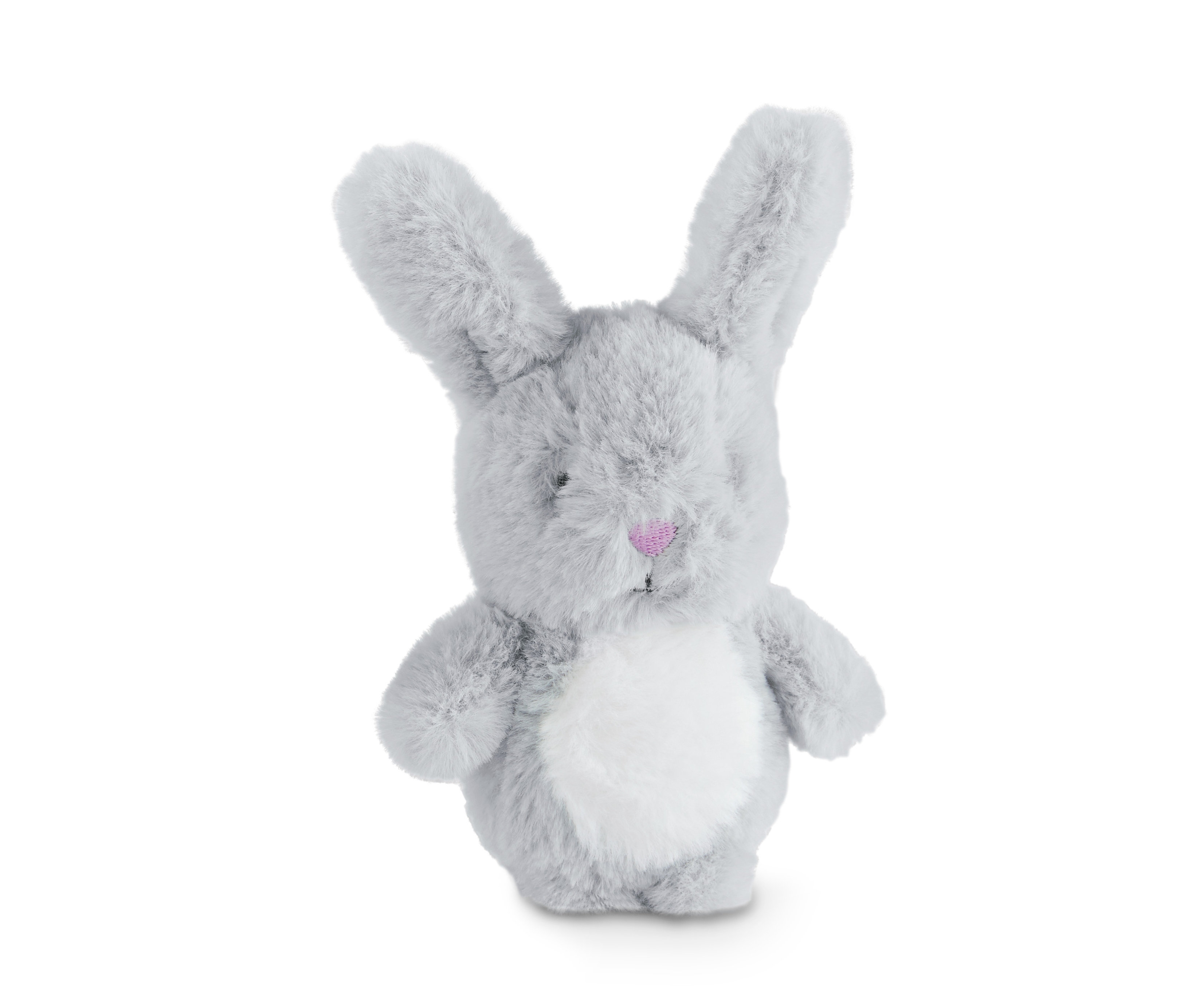Sivý plyšový zajačik Zajačik so zvukom stojí na bielom pozadí.