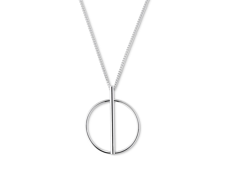 Strieborný náhrdelník »Pure Collection« s okrúhlym príveskom.