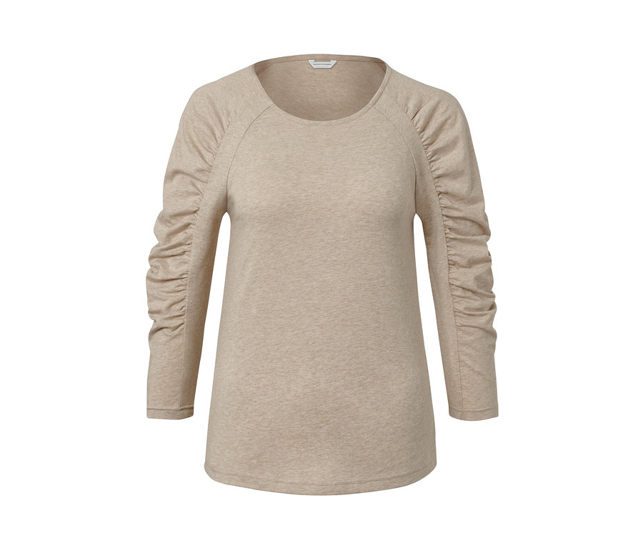 Béžové tričko s trojštvrťovými rukávmi.