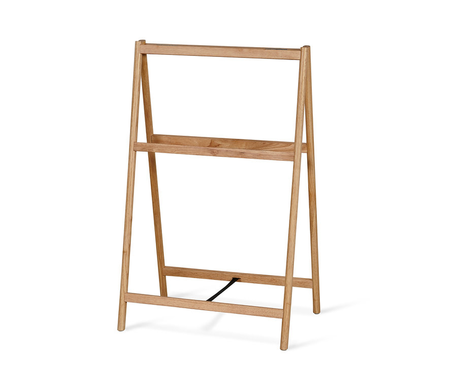 Stojan na uteráky z masívneho dreva.