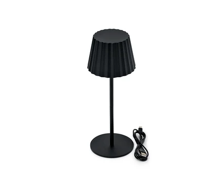 Čierna malá stolná lampa LED so šnúrou.