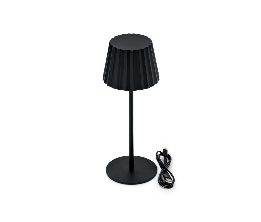Čierna malá stolná lampa LED so šnúrou.
