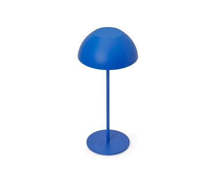 Modrá stolová LED lampa s akumulátorom.