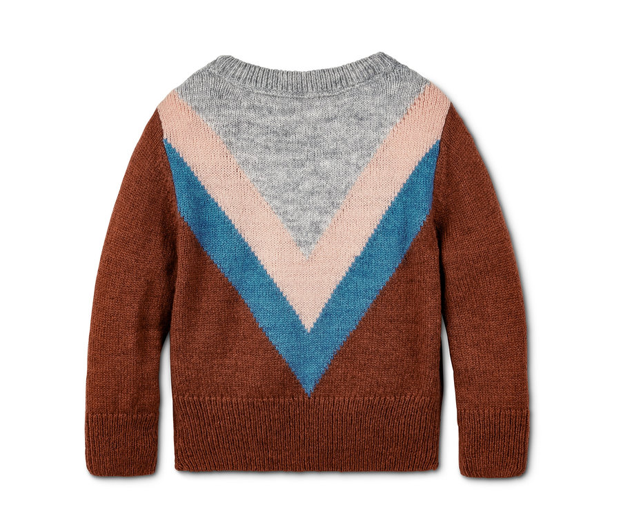 Hnedý pletený pulóver s dizajnom colorblocking.