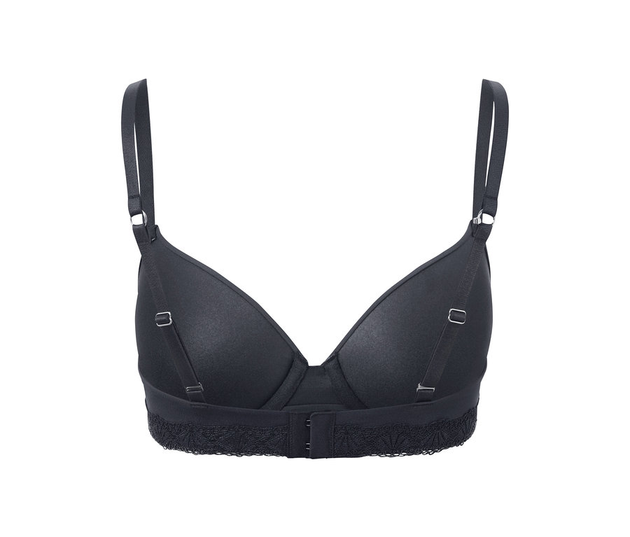 Čierna podprsenka pod tričko s nastaviteľnými ramienkami a zapínaním na chrbte.