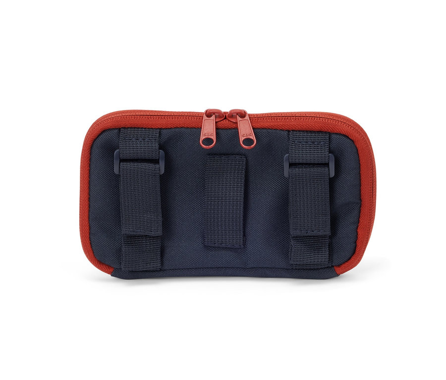 Detail multifunkčnej tašky s priezorom.