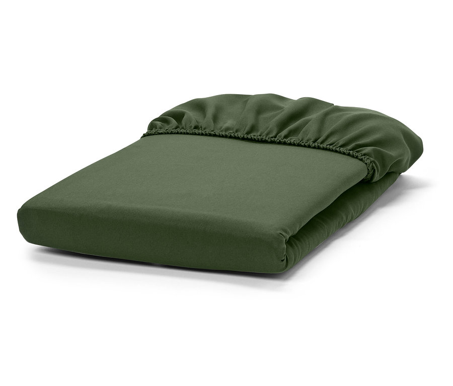 Zložené zelené plachty s gumou.