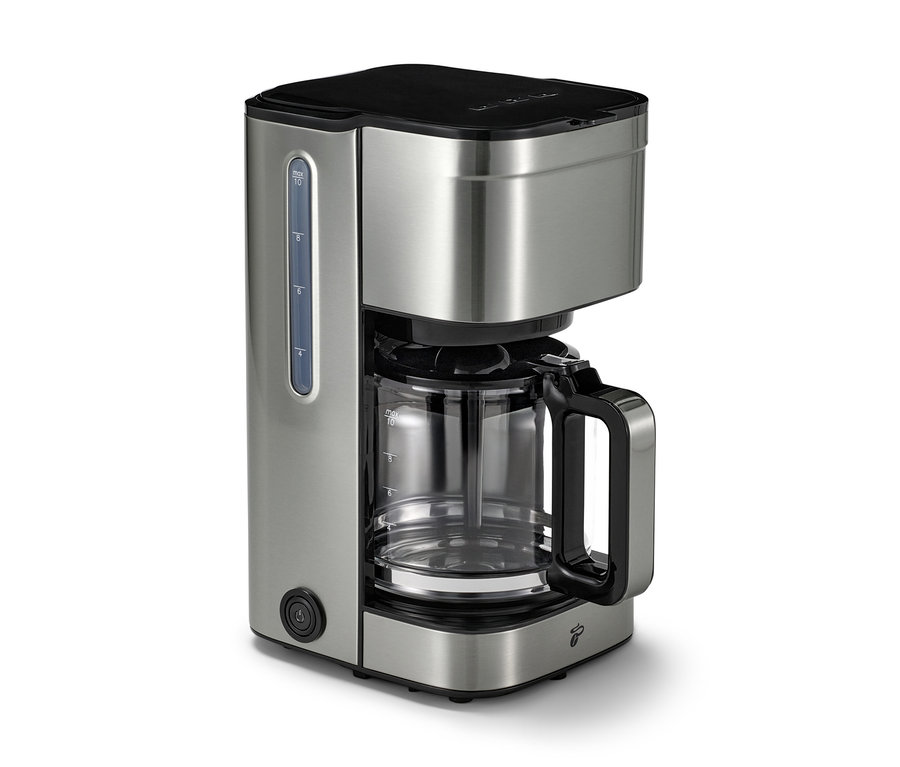 Detailný záber na strieborný kávovar na prekvapkávanú kávu »Let's Brew«.