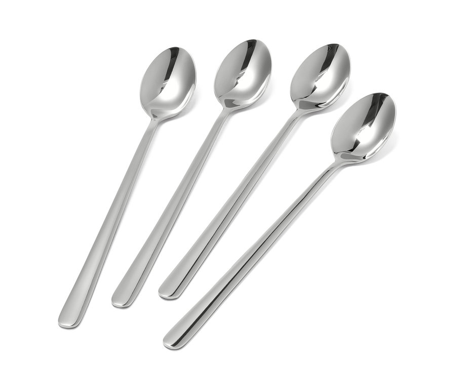 Štyri dlhé lyžičky.