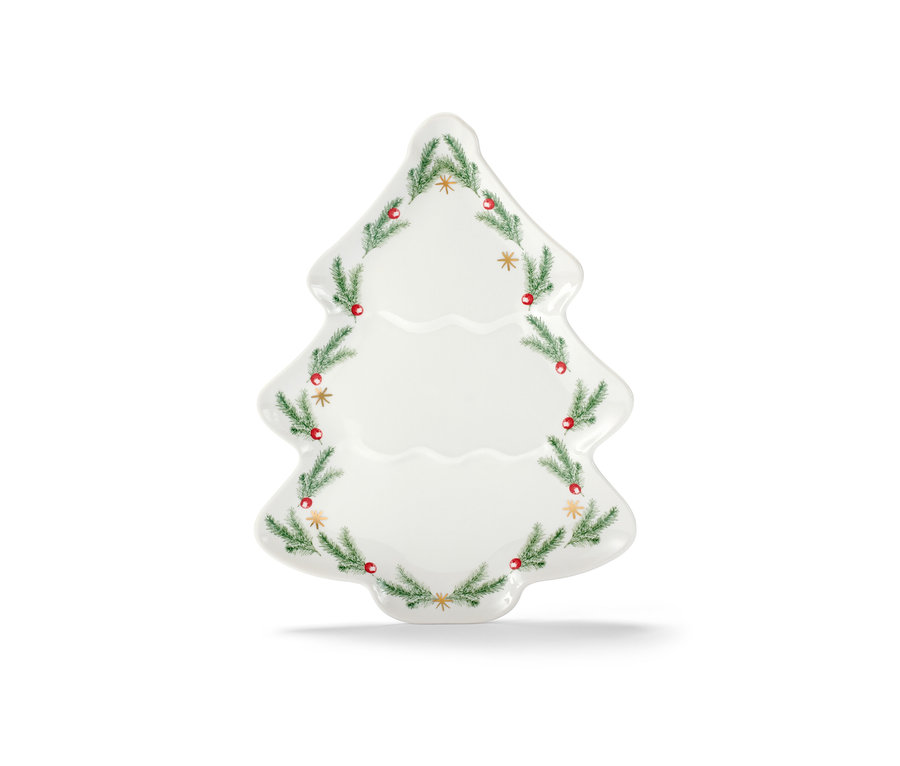 Taniere v tvare jedličky s ozdobami.