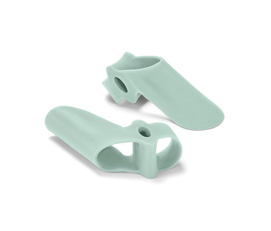 Dva svetlozelené chrániče na hallux valgus.