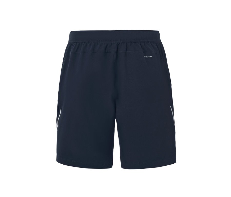 Tmavomodré športové šortky.