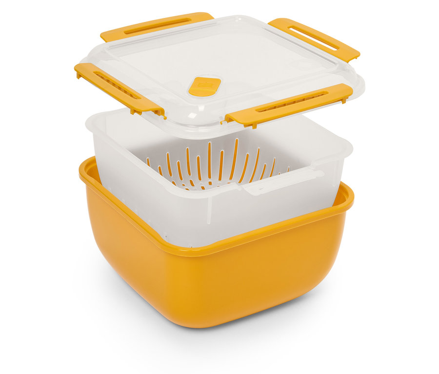 Žltá kuchynská nádoba so sitkom a priehľadným vekom.