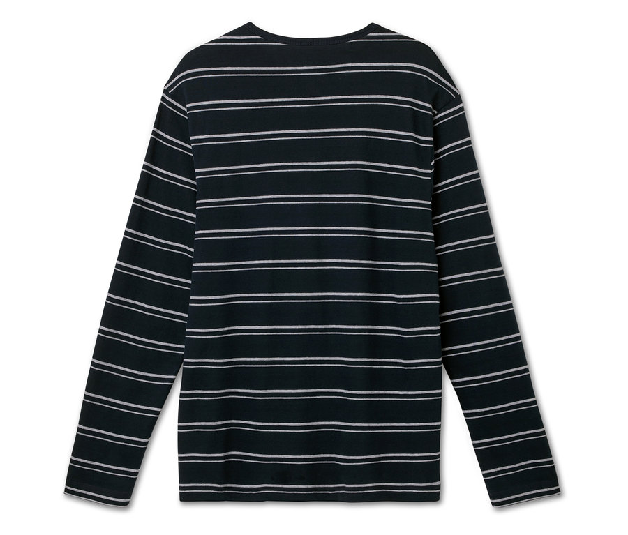 Čierno-biele pruhované tričko s dlhým rukávom leží na bielom pozadí.