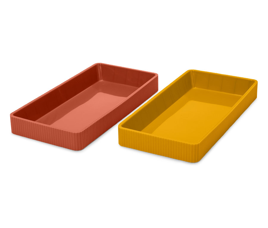 Dve obdĺžnikové misky, jedna oranžová a jedna žltá, umiestnené vedľa seba na bielom pozadí.