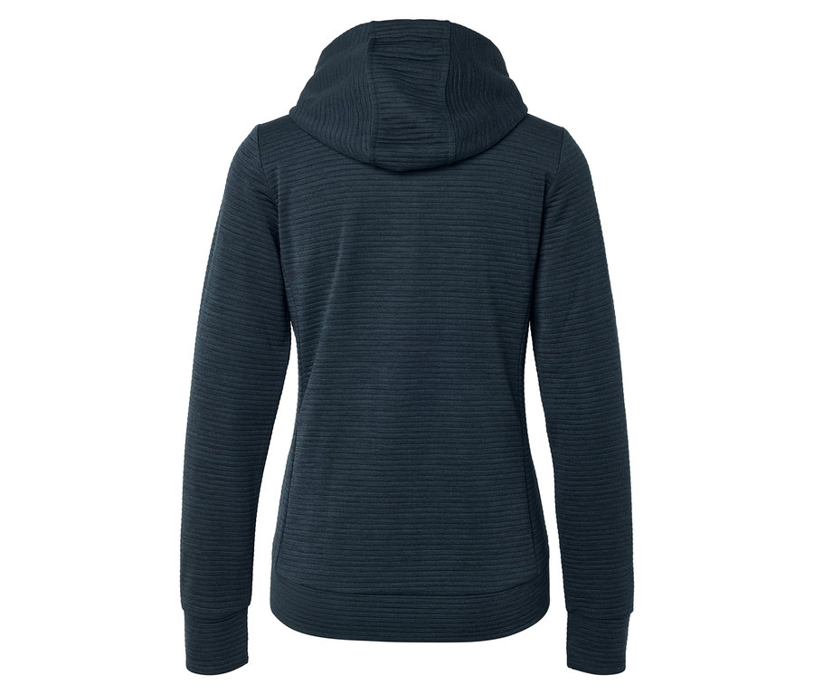 Pohľad zozadu na tmavomodrú mikinu s kapucňou s horizontálnou rebrovanou textúrou.