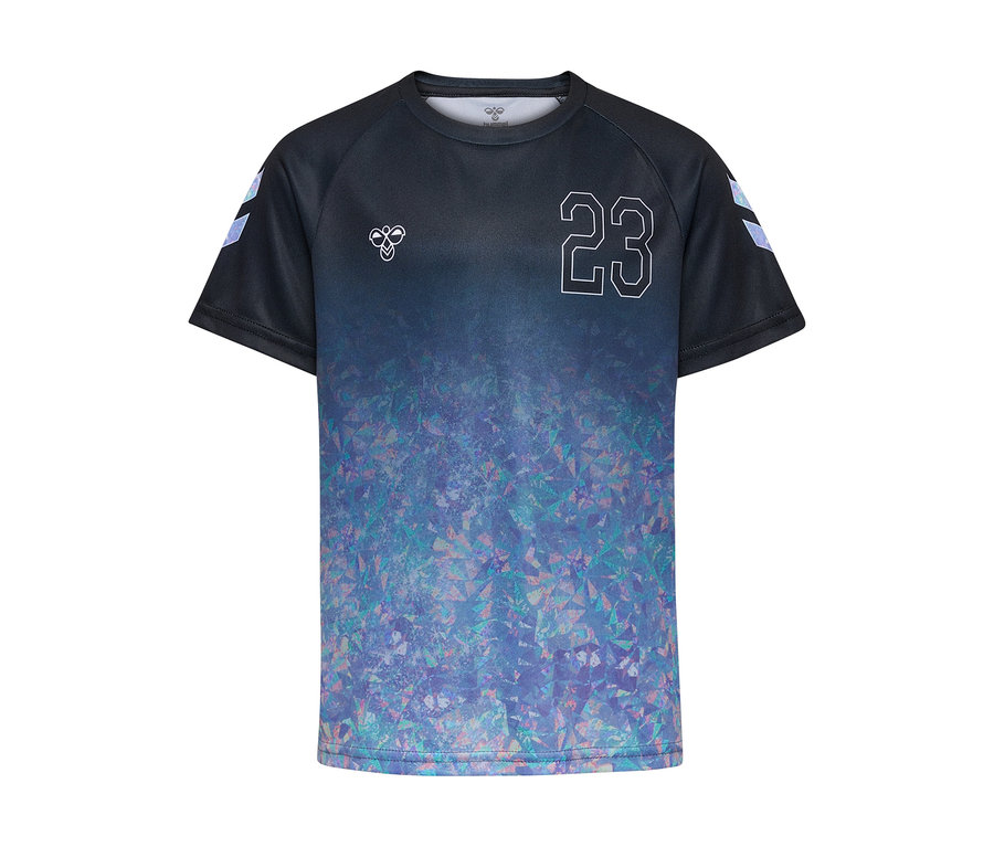 Čierne tričko hummel® HMLJR Shimmer T-Shirt S/S s modro-fialovým geometrickým vzorom v spodnej časti, bielym číslom '23' na hrudi a logami hummel.