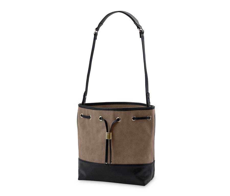 Hnedá taška na rameno s čiernymi detailmi.