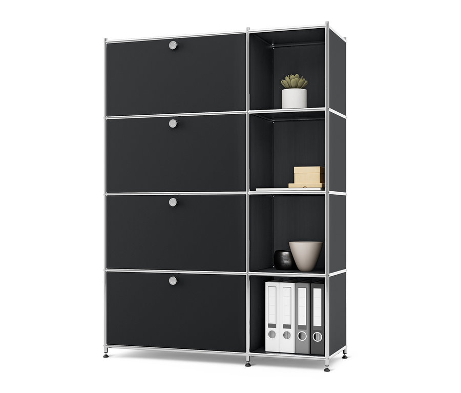 Čierna kovová skrinka »CN3« so 4 výklopnými priečinkami.