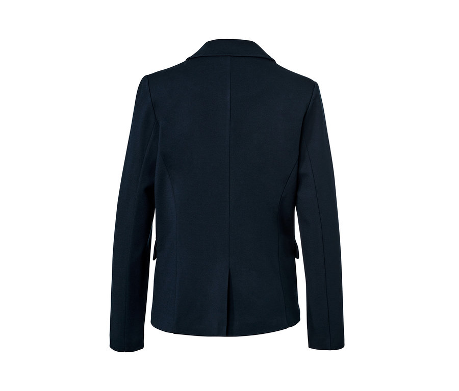 Detail zadnej strany džersejového saka.