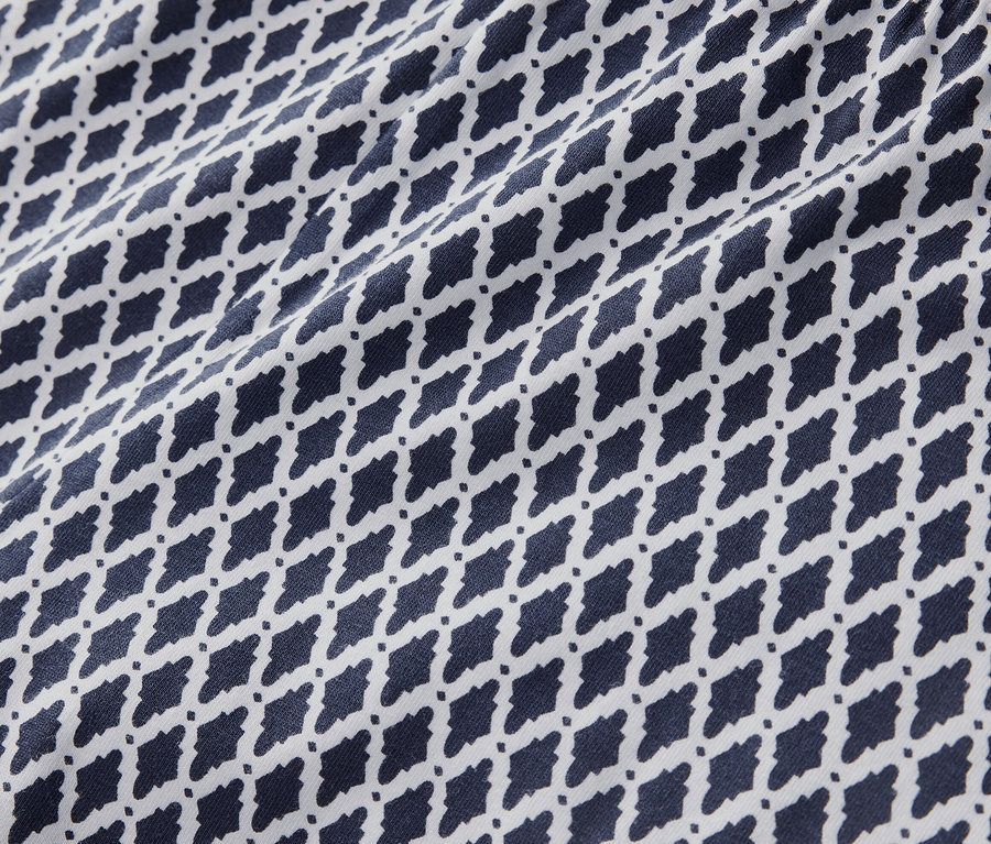 Detailný záber na potlačené 3/4 legínsy.