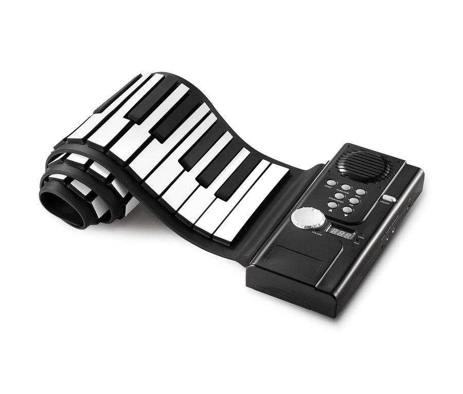 Čierne elektronické zvinovacie piano s bielymi a čiernymi klávesmi.