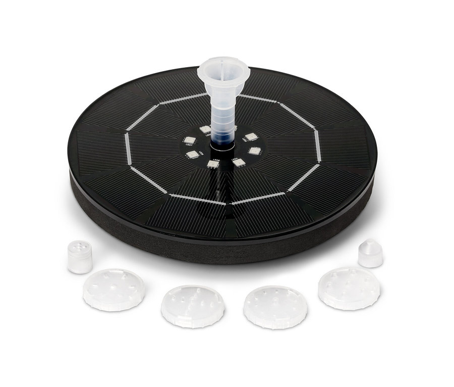 Plávajúca solárna fontánka s osvetlením na bielom pozadí.