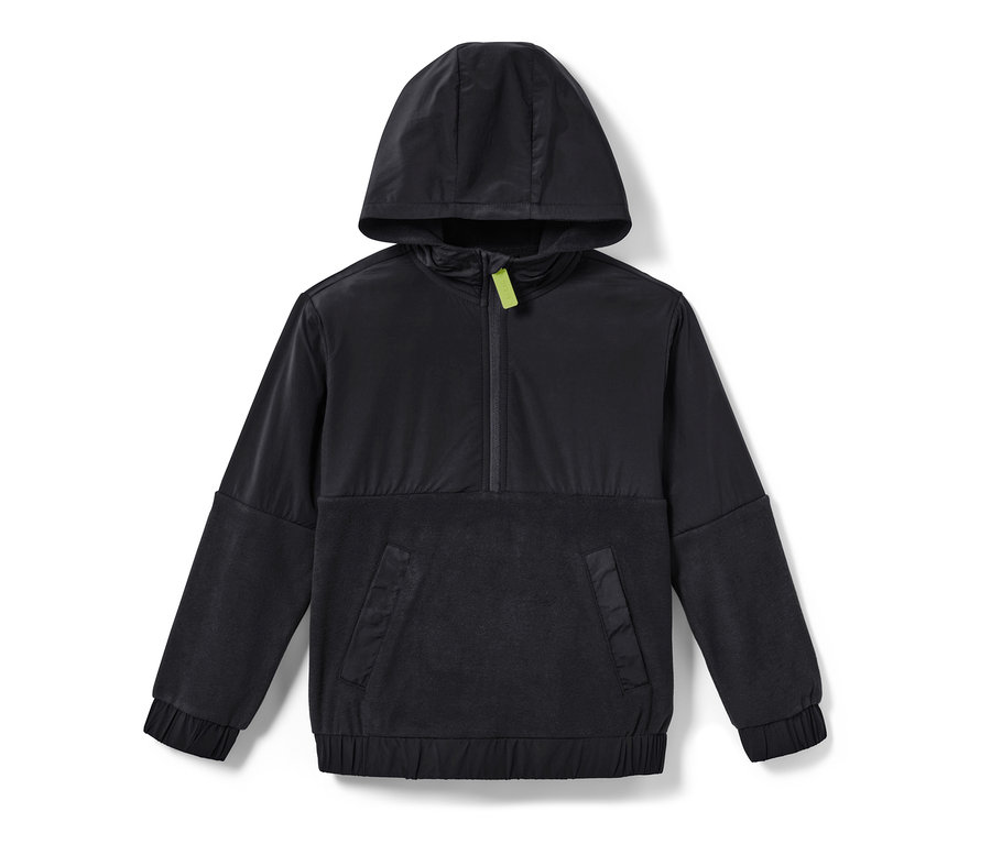 Čierna detská flísová mikina s kapucňou a klokaním vreckom.