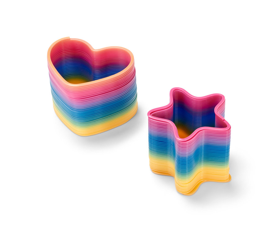 Dve pružiny na hranie: jedna v tvare srdca a druhá v tvare hviezdy.