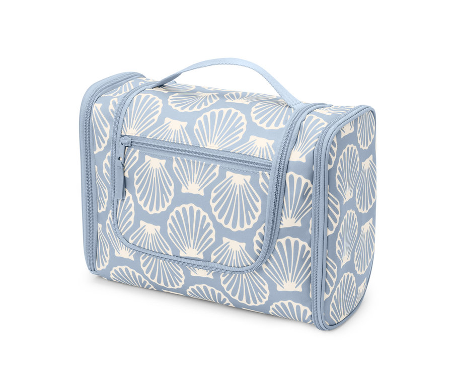 Svetlomodrá toaletná taštička s potlačou mušlí.