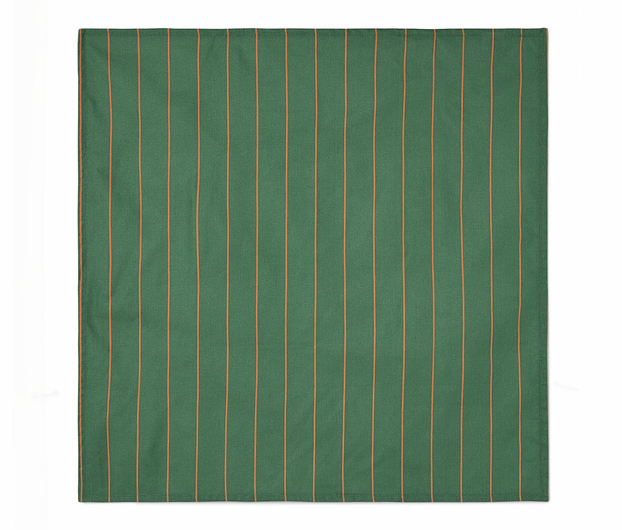 Umývateľný obrus cca 90 x 90 cm so zelenými a oranžovými prúžkami.