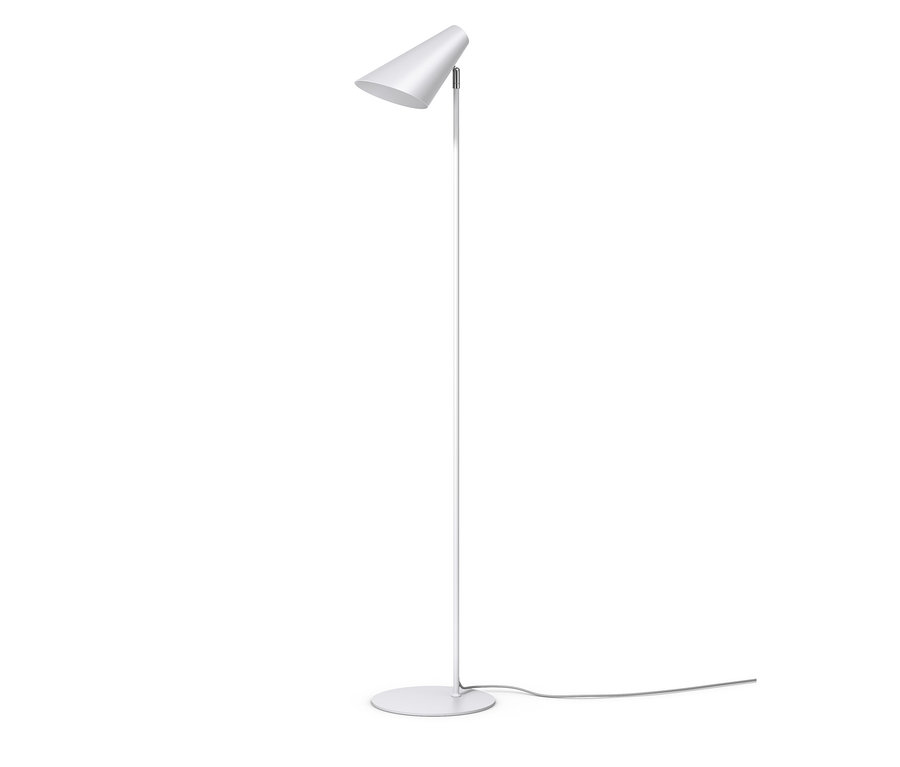 Biela kovová stojacia lampa »Cale« na bielom pozadí.