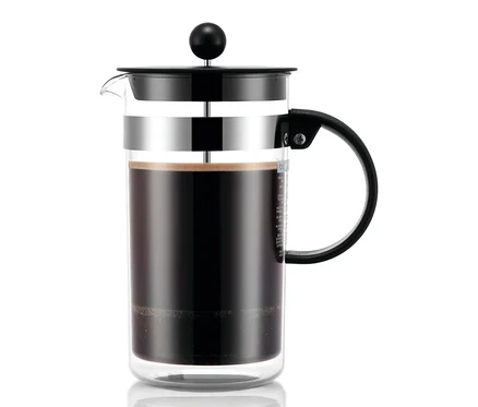 Sklenená kanvica french press Bodum® s objemom 1 l s čiernym kávovým obsahom.