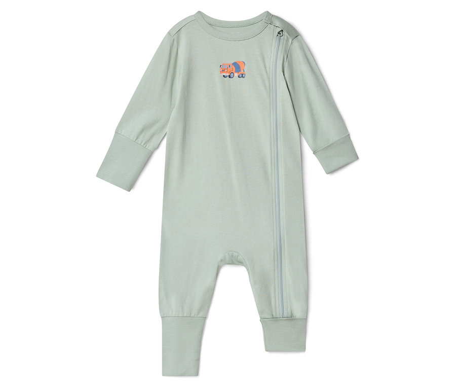 Svetlozelený detský overal s dlhým rukávom a zipsom na boku. Na hrudi je malá ilustrácia oranžovej miešačky na betón.