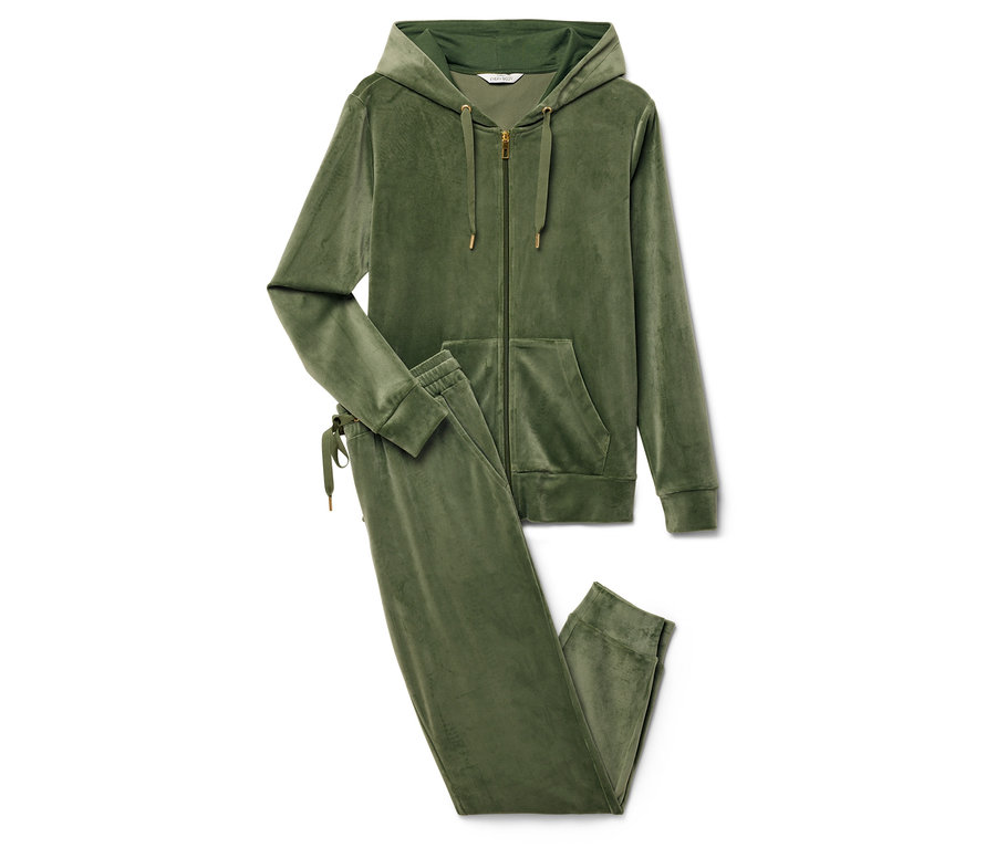 Zelená velúrová tepláková súprava s kapucňou a nohavicami.