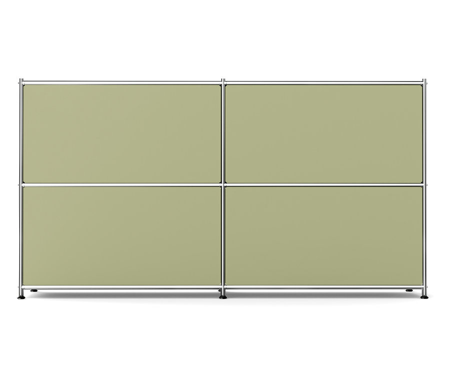 Štyri svetlozelené panely v chrómovanom ráme.