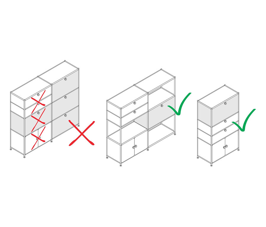 Nákres troch konfigurácií skriniek. Prvá skrinka má červený krížik, zvyšné dve majú zelenú fajku.