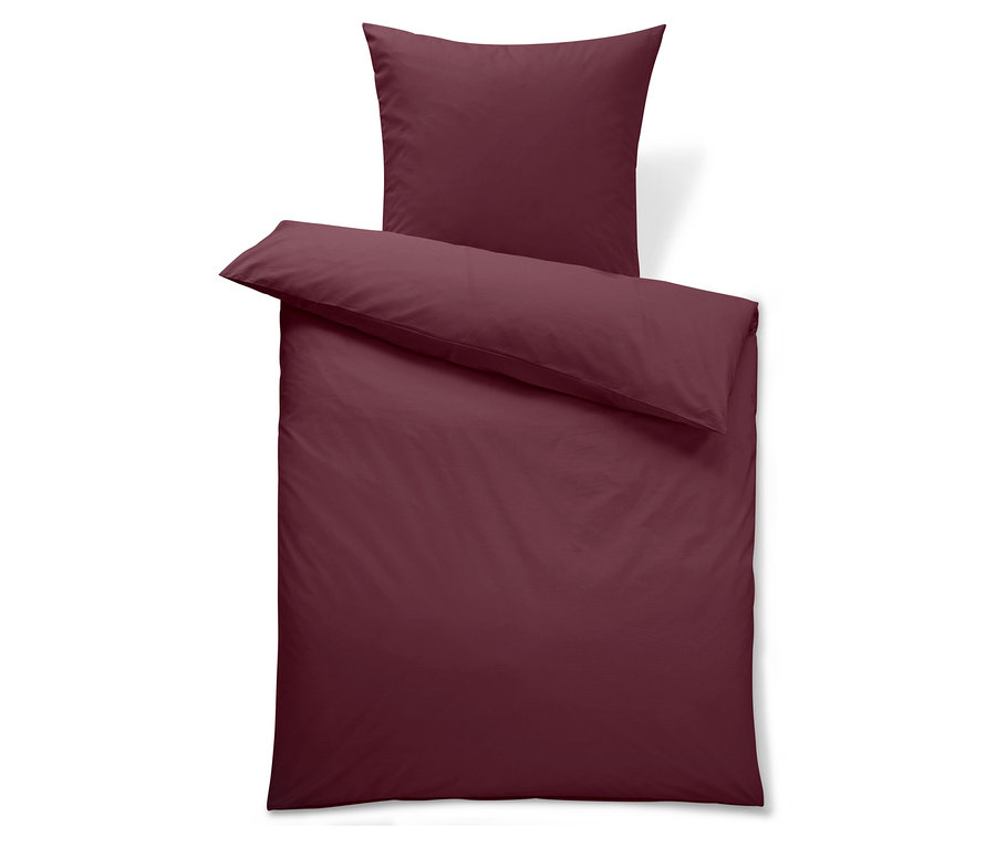 Vínové obliečky s vankúšom.