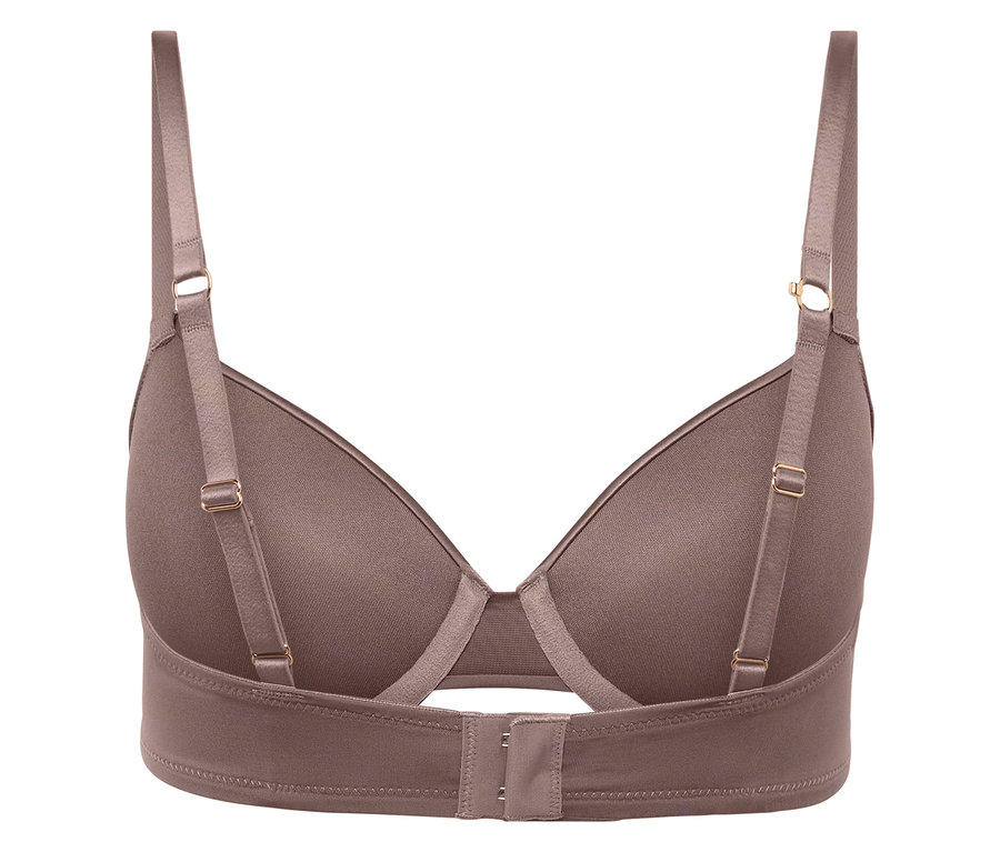 Pohľad zozadu na hnedú podprsenku s nastaviteľnými ramienkami a zapínaním na háčiky.