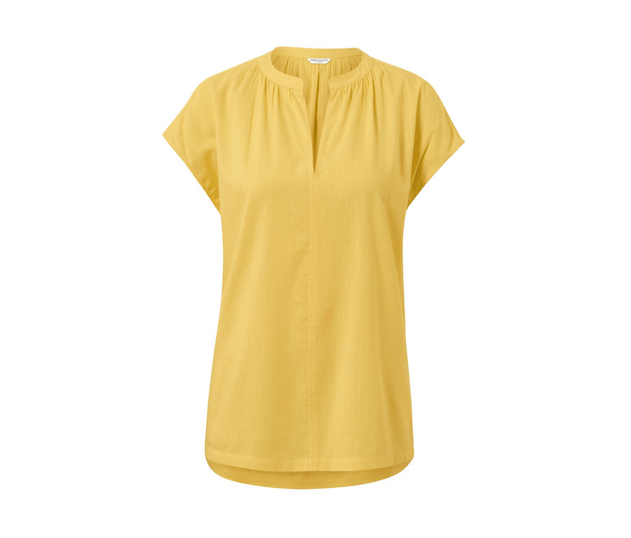 Žltá blúzka s krátkymi rukávmi.