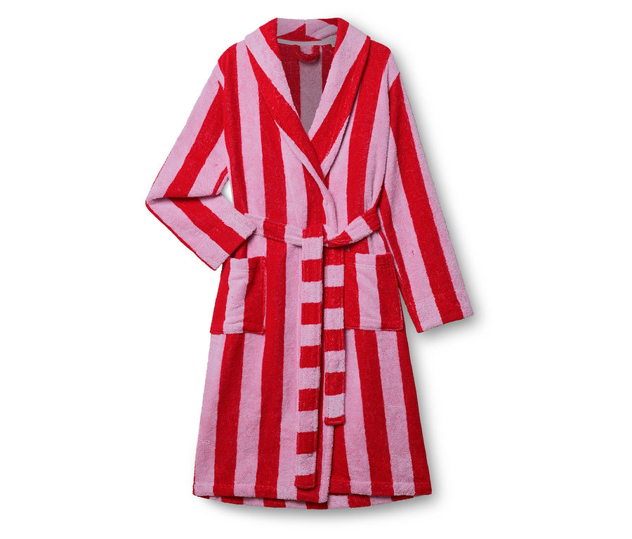 Pruhovaný župan v červenej a ružovej farbe s viazacím opaskom a vreckami.