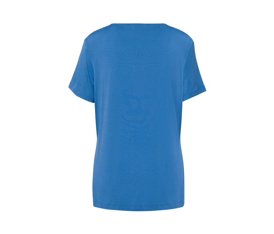 Kobaltovomodré tričko s krátkym rukávom a záhybmi.