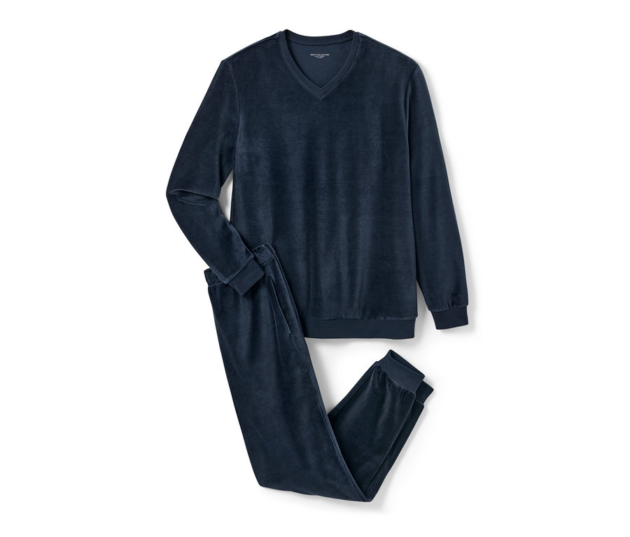 Tmavomodré plyšové pyžamo z úpletu s dlhým rukávom a nohavicami.