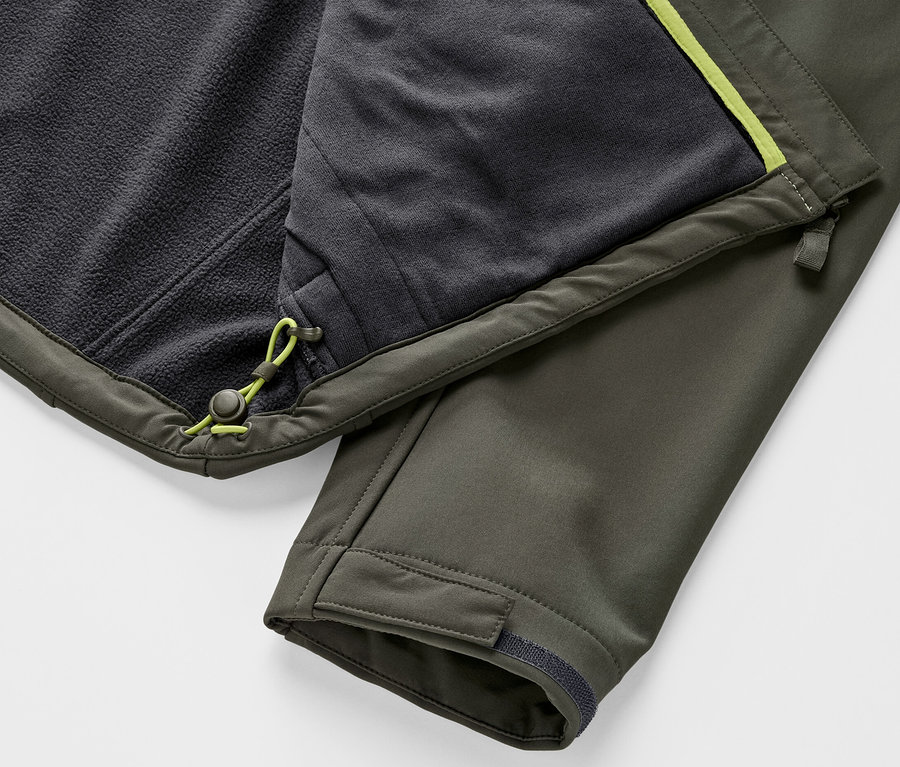 Detail softshellovej bundy.